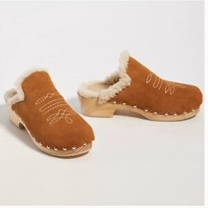 Anthropologie Pilcro Shearling Lined Clogs Heeled Sherpa Brown Tan Cream Sz 9, E